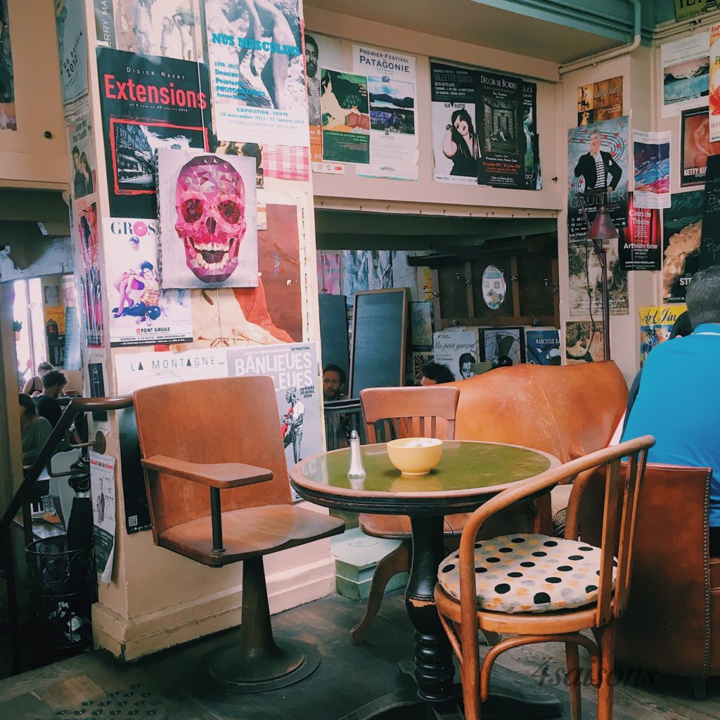 パリのマレ地区にあるランチも食べれる喫茶店、Le Loir dans la Théière