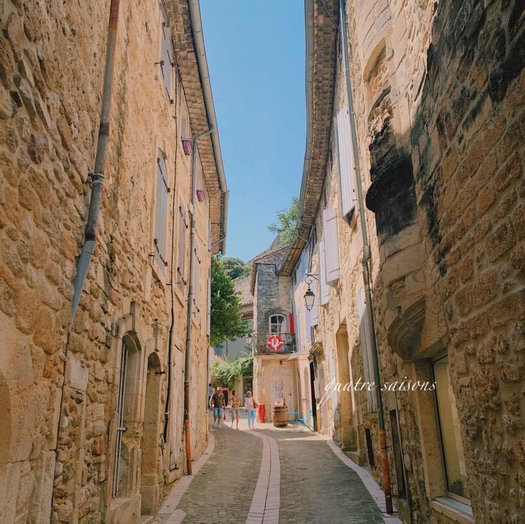 グリニャンの路地（フランスの最も美しい村のひとつ）