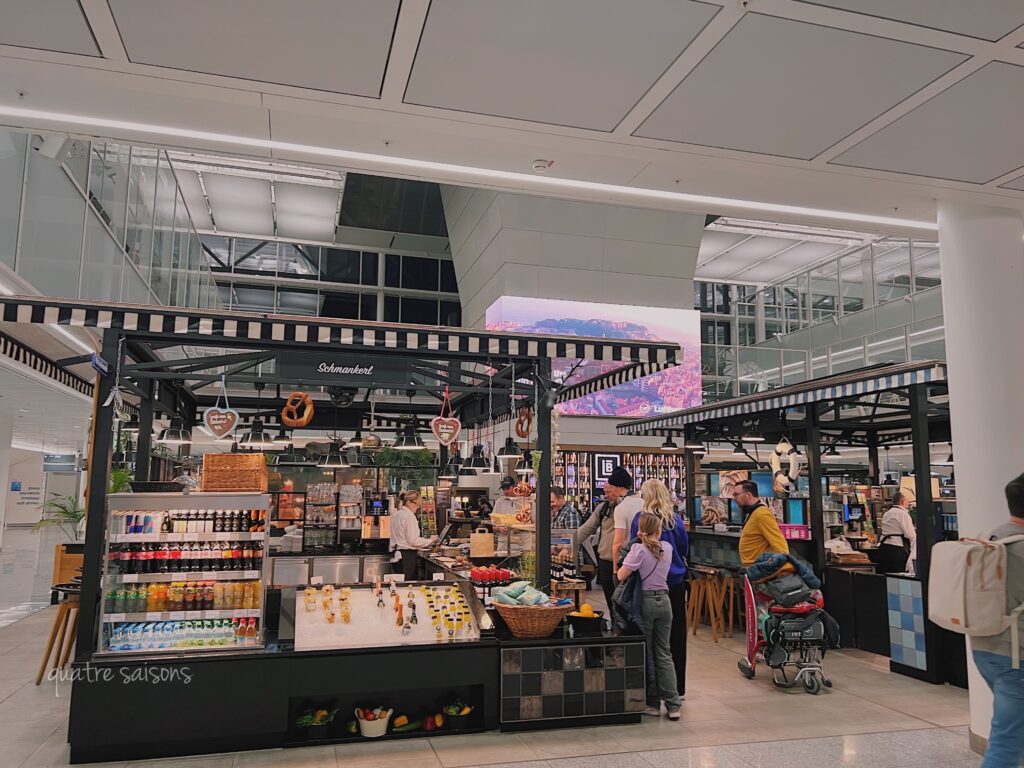 ミュンヘン空港のゲートJ,K,Lの免税店やカフェ