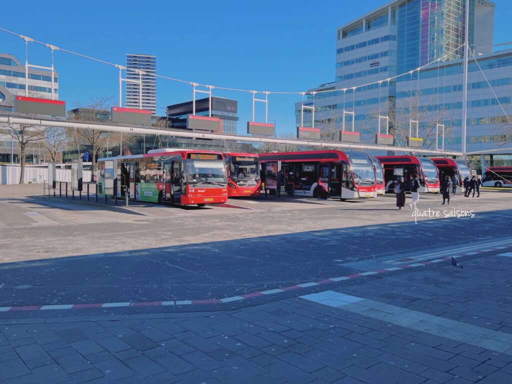 市内からアイントホーフェン空港までのバス乗り場