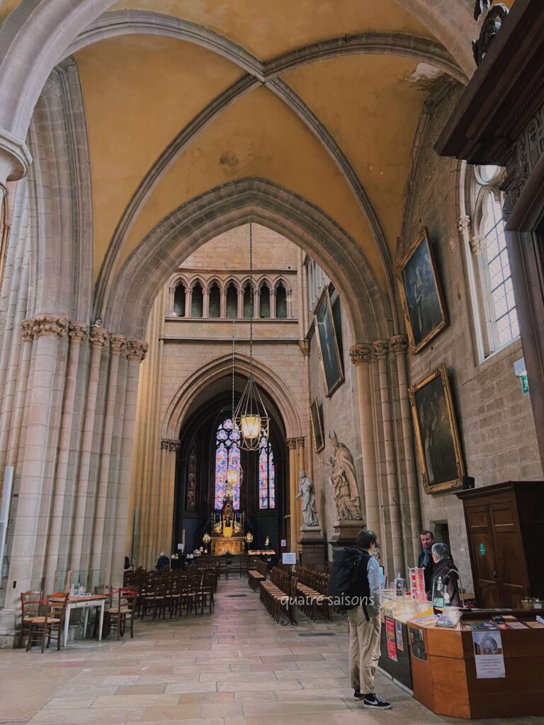 ディジョンのサン・ベニーニュ大聖堂（Cathédrale Saint-Bénigne de Dijon）