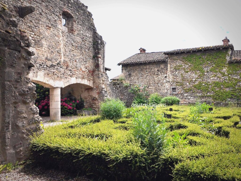 美術館ヴューペルージュ（Musée du Vieux Pérouges）