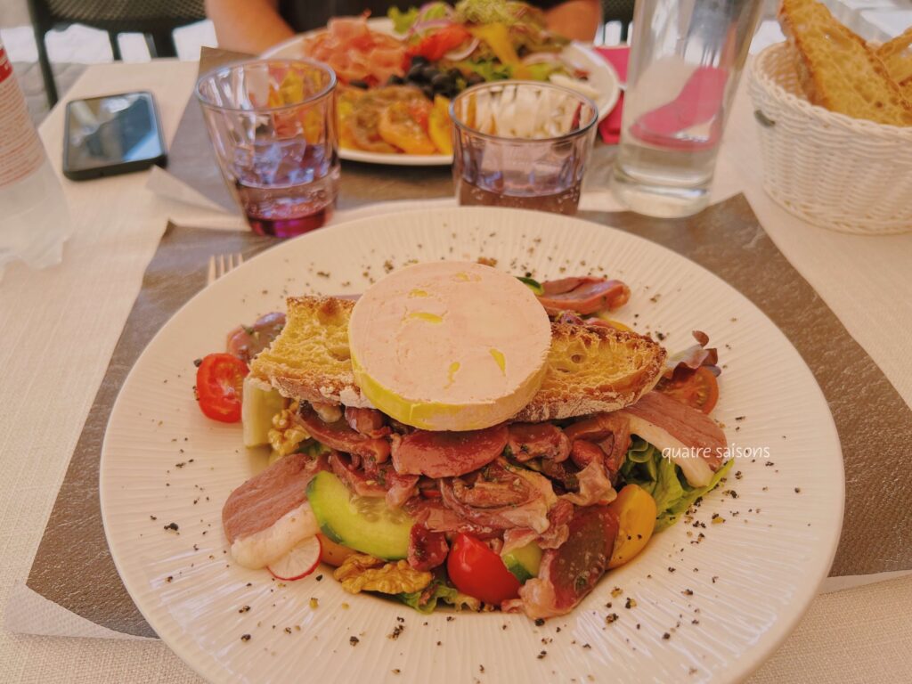 サルラ・ラ・カネダで食べたランチ