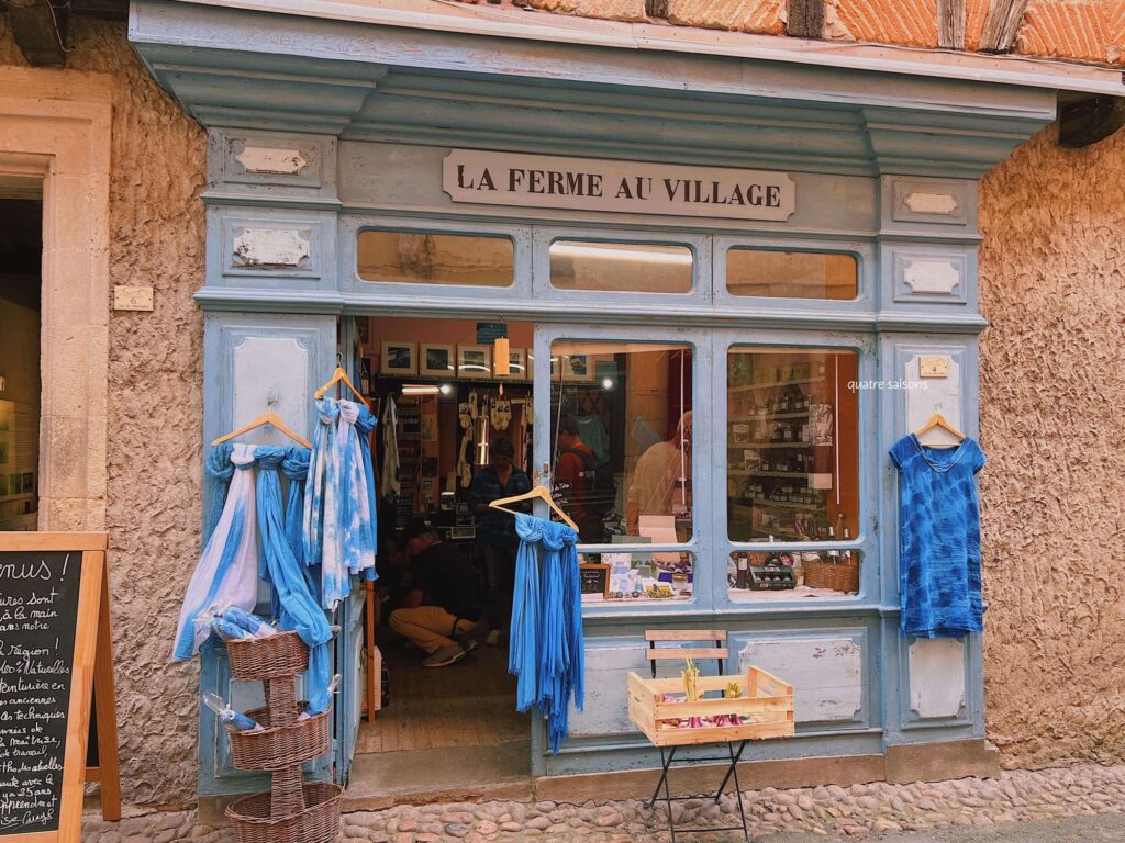 ロートレックにあるパステルを使った製品を販売しているお店、La Ferme au village　