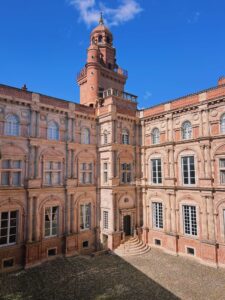 トゥールーズの美術館、アセザ館(hôtel d'Assézat)