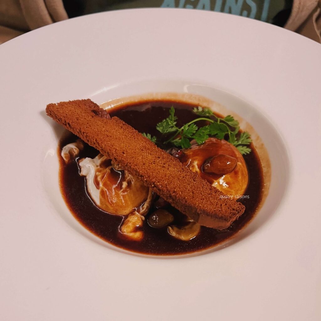 ワインで有名な街、ボーヌで夕食を食べたレストラン、21 Boulevard