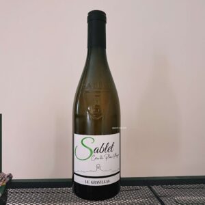 南フランスの村、サブレで購入したホワイトワイン