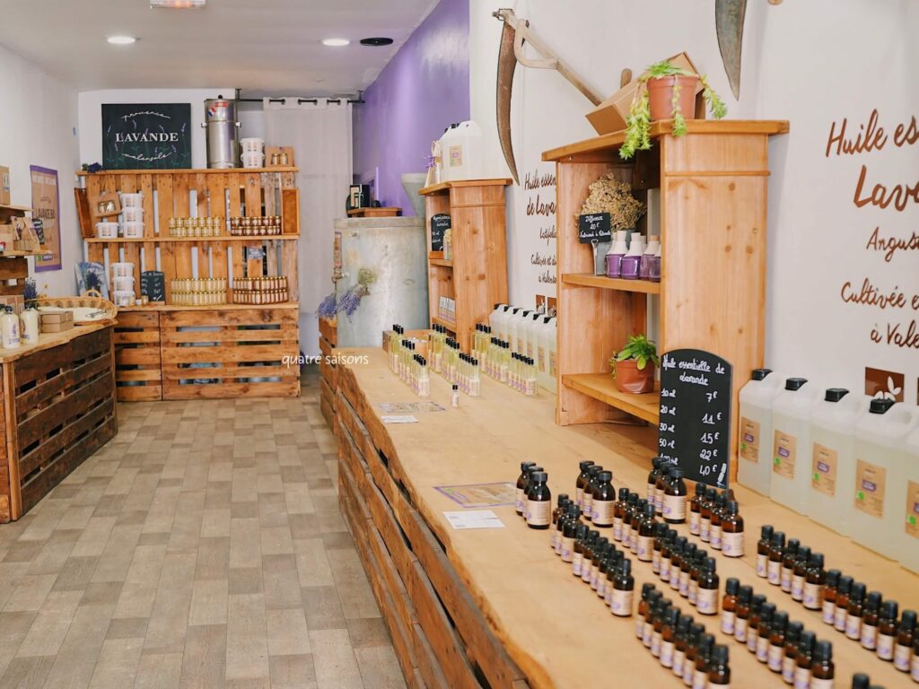 ヴァレンソールのラベンダー生産者さんのお店、Lavande Bio Berenger
