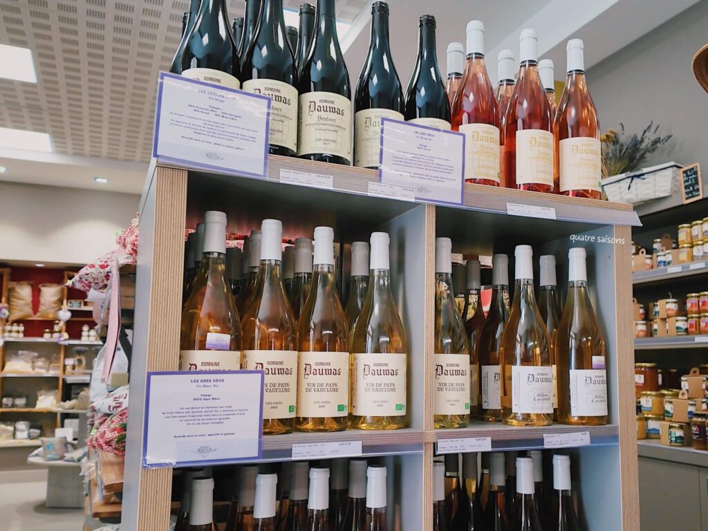 南フランスの村、ソーにあるラベンダー生産者さんのお店、La Maison des Producteurs