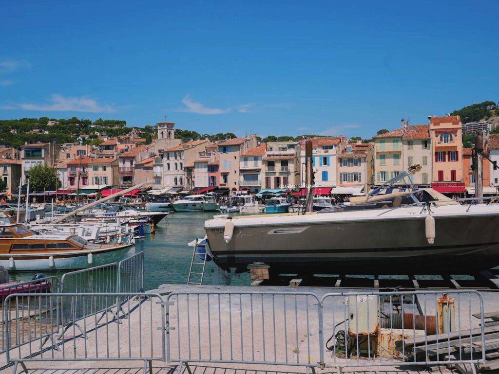 南フランスの海の街カシCassis