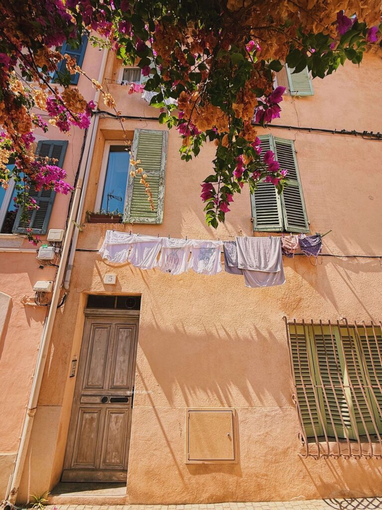 南フランスの海の街、カシCassis