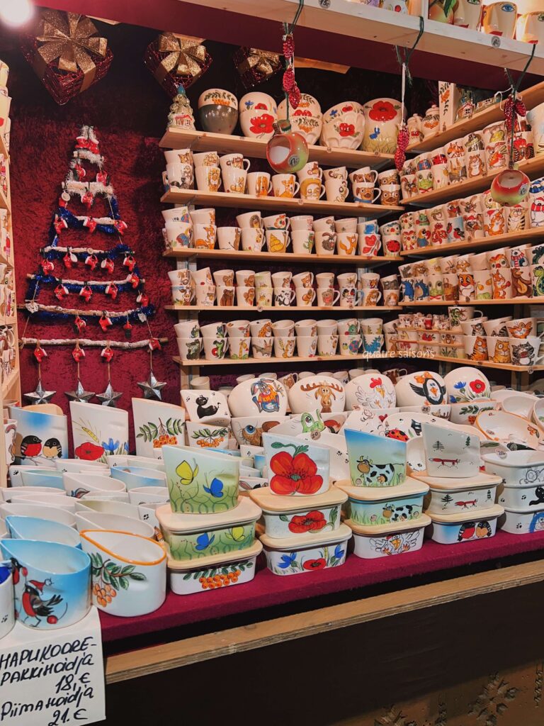 エストニア・タリンのクリスマスマーケットで販売されていたもの（雑貨類）