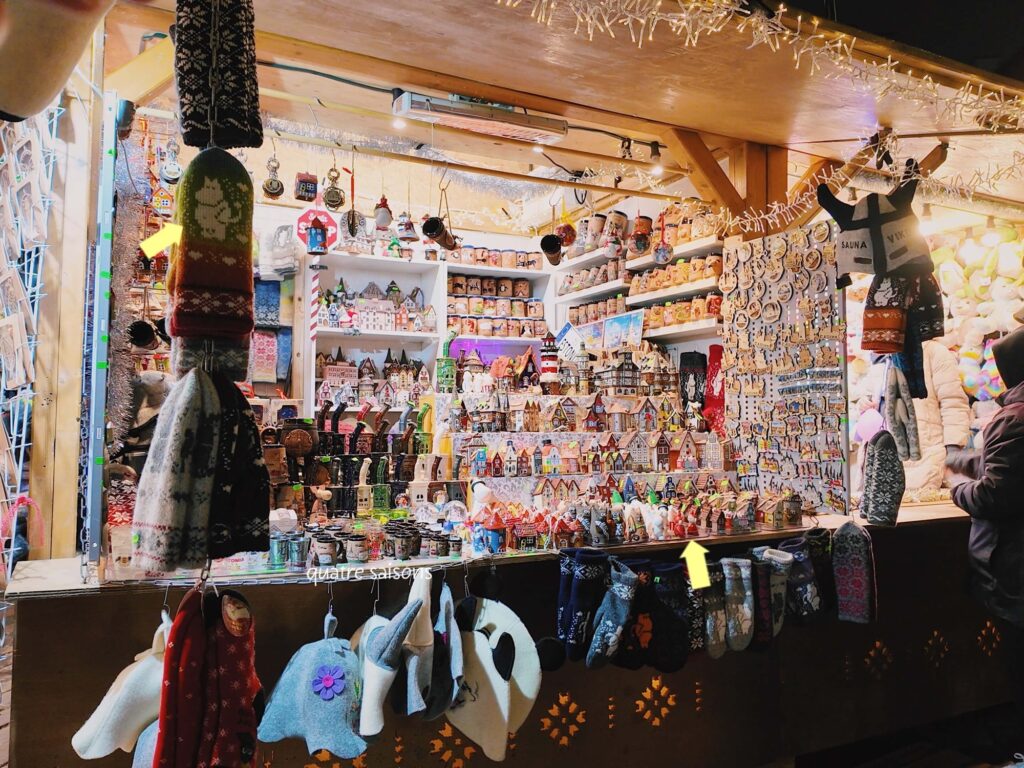 エストニア・タリンのクリスマスマーケットで販売されていたもの（雑貨類）
