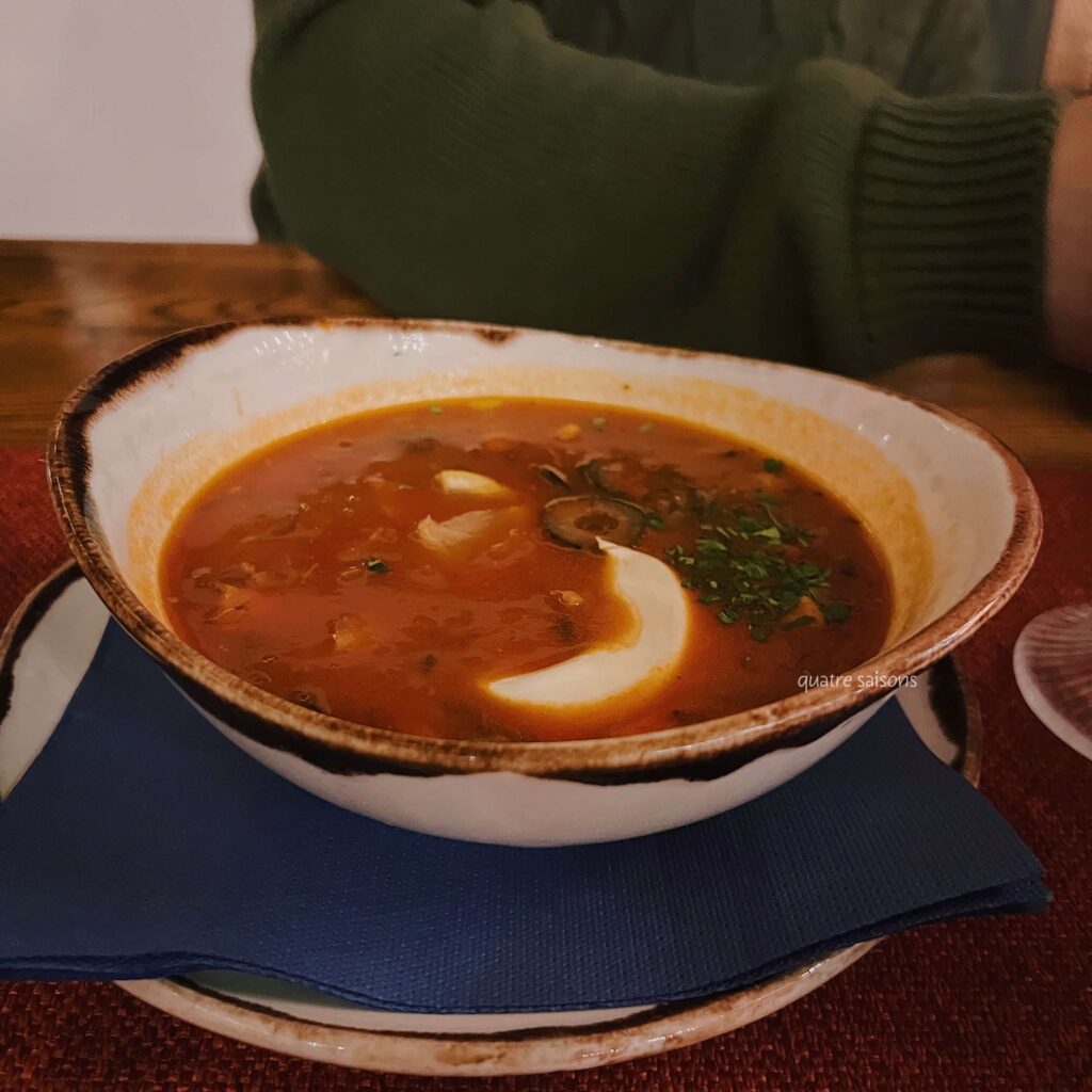 タリンのエストニア料理のレストランPeppersack