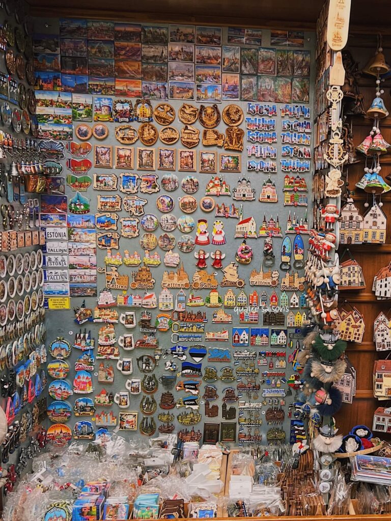 エストニアの定番土産のマグネット