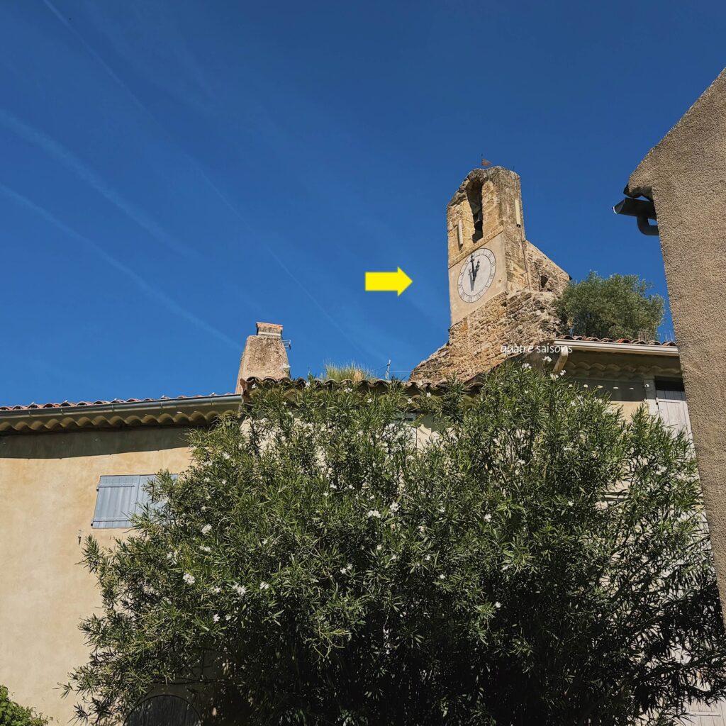 南フランスの美しい村、ルールマランの鐘楼(Clocher Boîte à Sel)