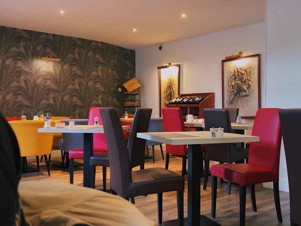フランス南西部の街、フィジャックのベストウエスタンホテル(Le Pont D'Or Best western)