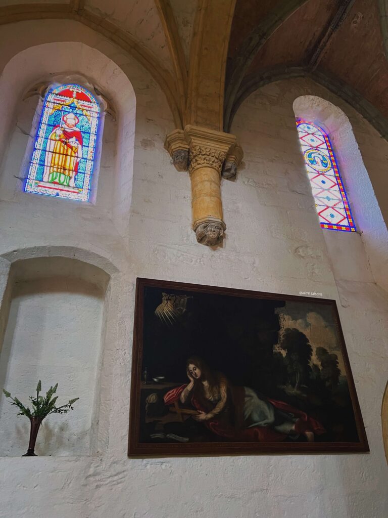 フランス南西部の街、フィジャックのノートルダム・デュ・ピュイ教会(Église catholique Notre-Dame-du-Puy à Figeac)