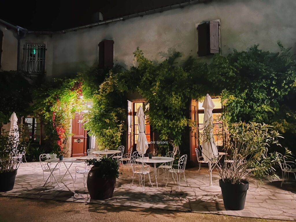 フランス南西部の街、ミヨーで利用したホテルChâteau de Creisselsのレストランでの夕食