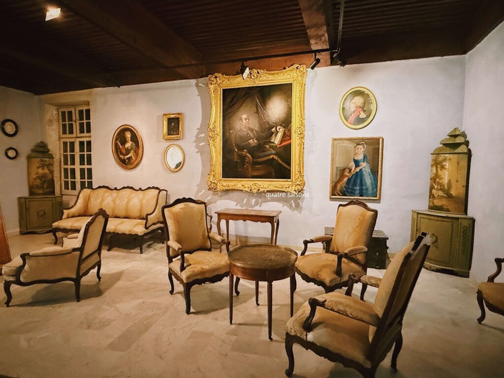 南フランスの街、オランジュの美術館