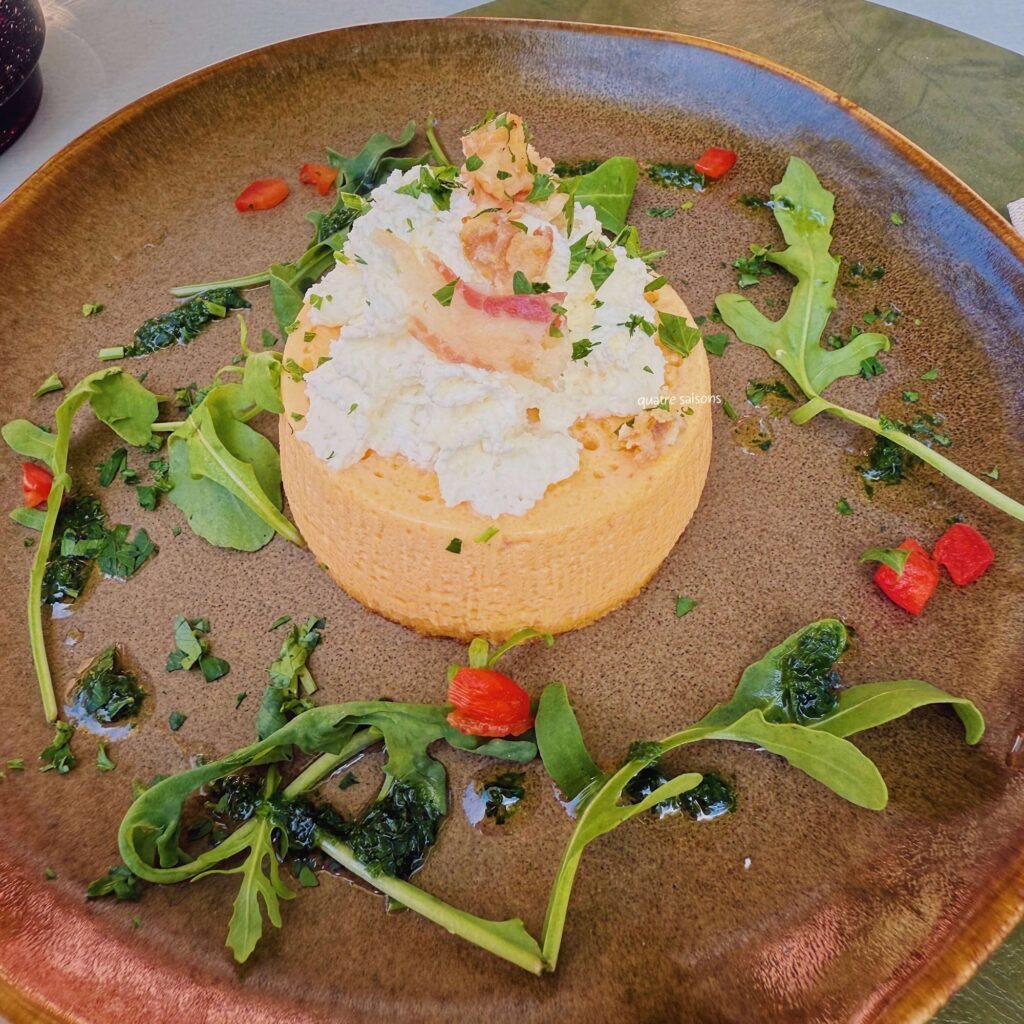南フランスの街、オランジュで利用したレストラン、A La Maison