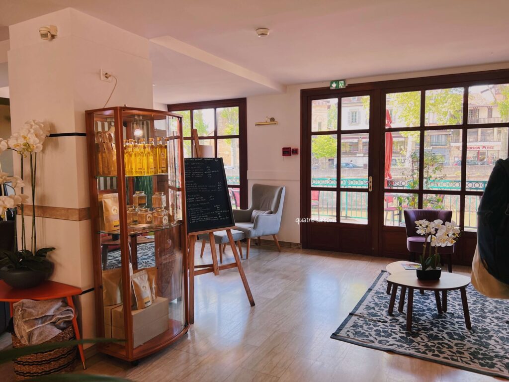 フランス南西部の街、フィジャックのベストウエスタンホテル(Le Pont D'Or Best western)