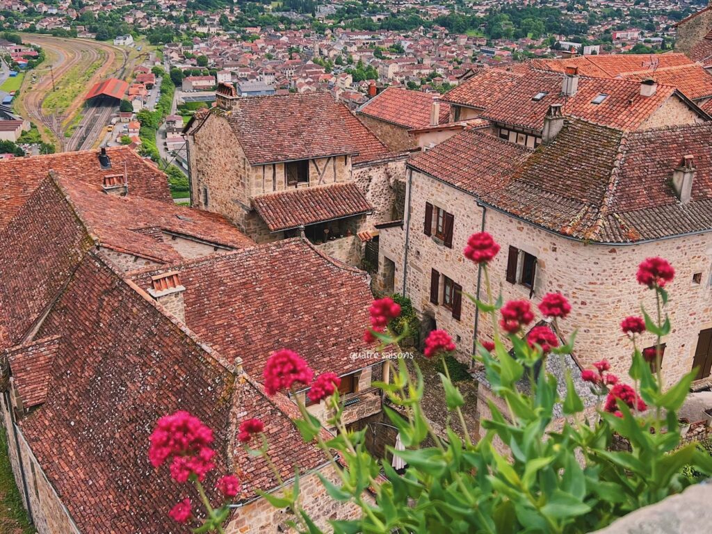 フランス南西部の街、カプドナックにあるドンジョン(Donjon)