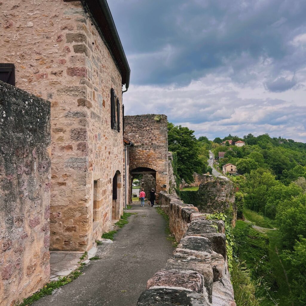 フランス南西部の街、カプドナックにあるコンタル門(La Porte Comtale)