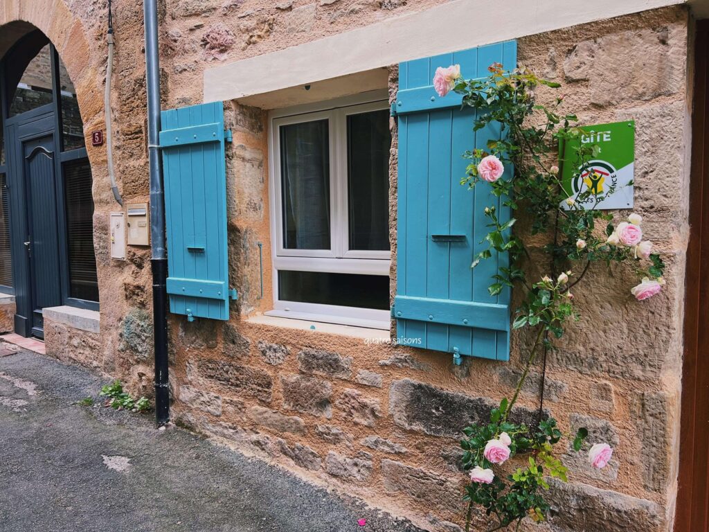 フランス南西部の街、カプドナックで見つけたお家
