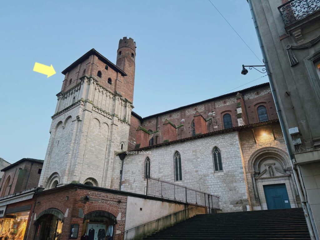 フランス南西部アルビにあるサンサルヴィ教会