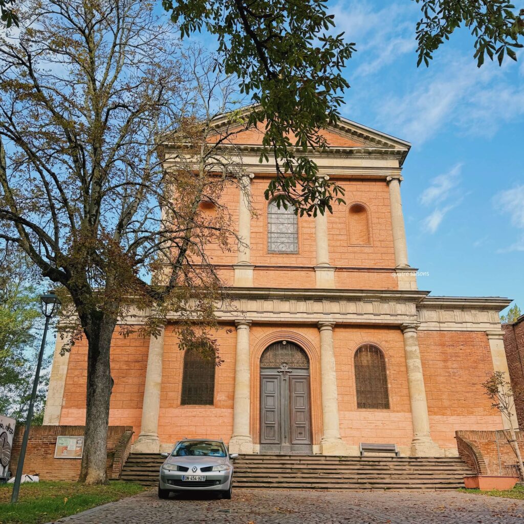 フランス南西部の街アルビにあるサントマドレーヌ教会