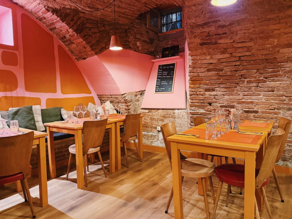 フランス南西部の街、アルビのレストランChez briquette