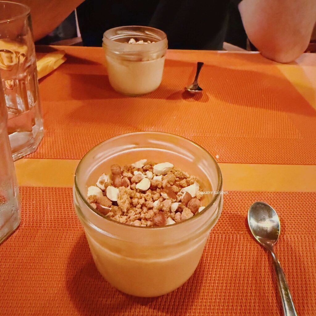 フランス南西部の街、アルビのレストランChez briquette