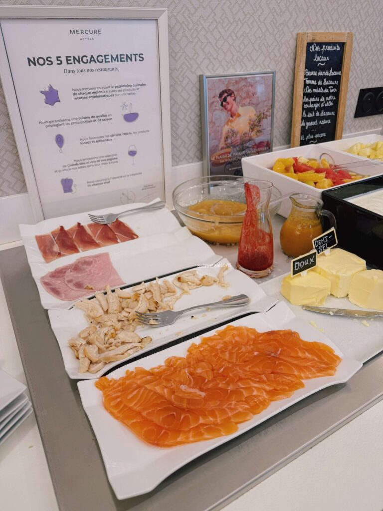 フランス南西部の街、アルビのホテルMercure Albi Rives du Tarn