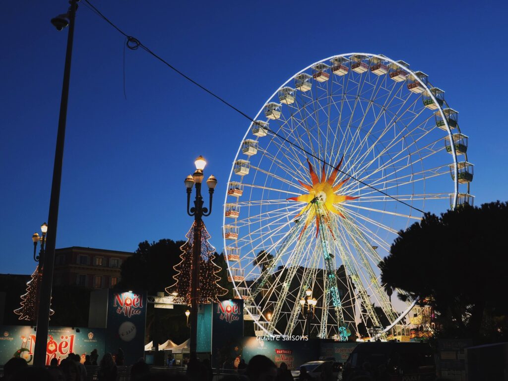 南フランスの街、ニースのクリスマスマーケット