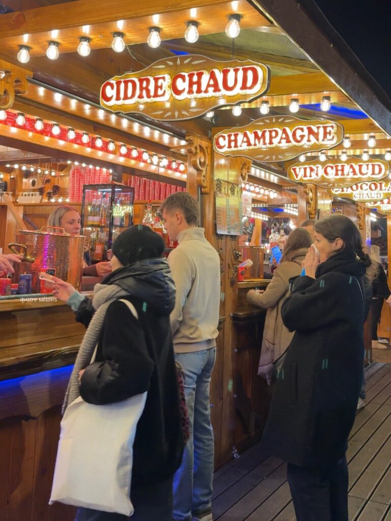 南フランスの街、ニースのクリスマスマーケット