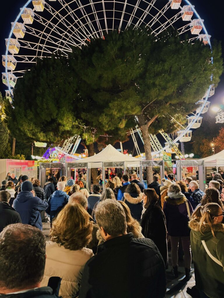 南フランスの街、ニースのクリスマスマーケット