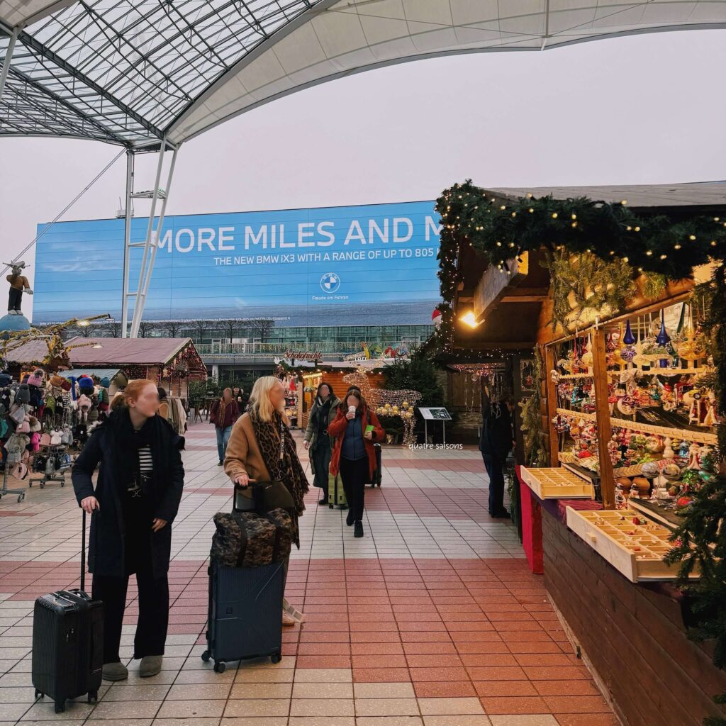 ミュンヘン空港内のクリスマスマーケット