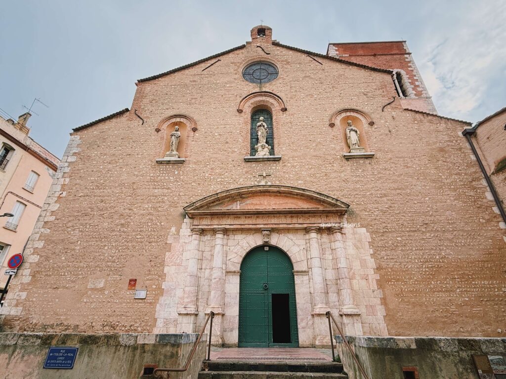 フランス南西部ペルピニャンのノートルダム・ラ・レアル教会