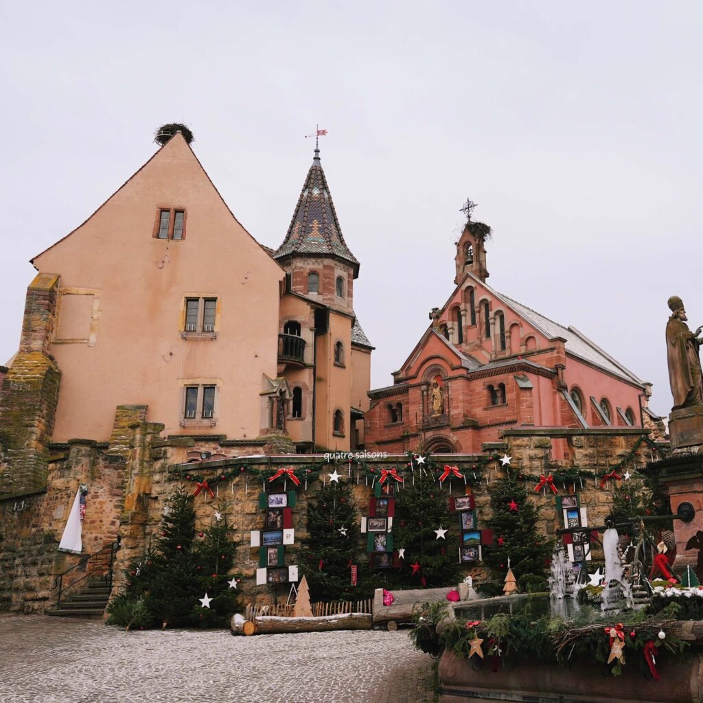 アルザス地方の村エギスハイムのお城