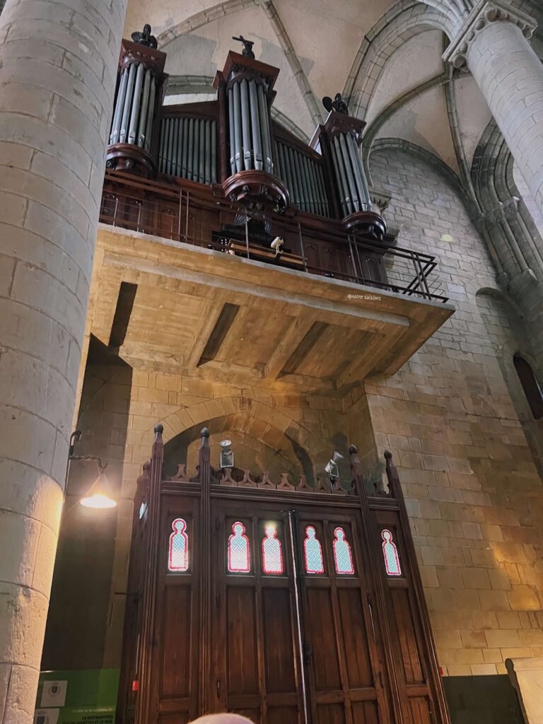 ブリーヴ・ラ・ガイヤルドの教会、サン・マルタンカレッジエイト教会