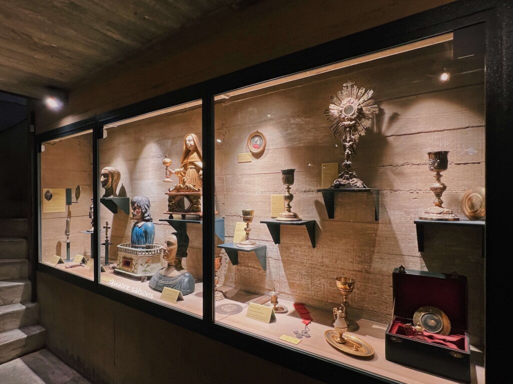 ブリーヴ・ラ・ガイヤルドの教会、サン・マルタンカレッジエイト教会