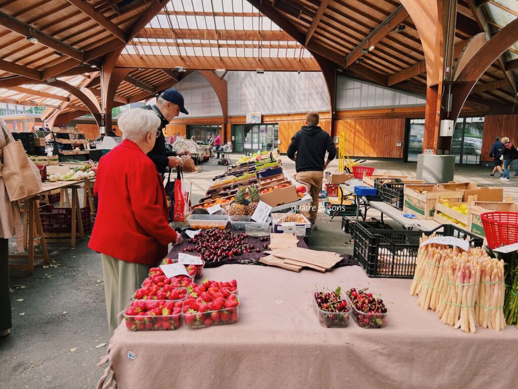 ブリーヴ・ラ・ガイヤルドのジョルジュ・ブラッサン市場
