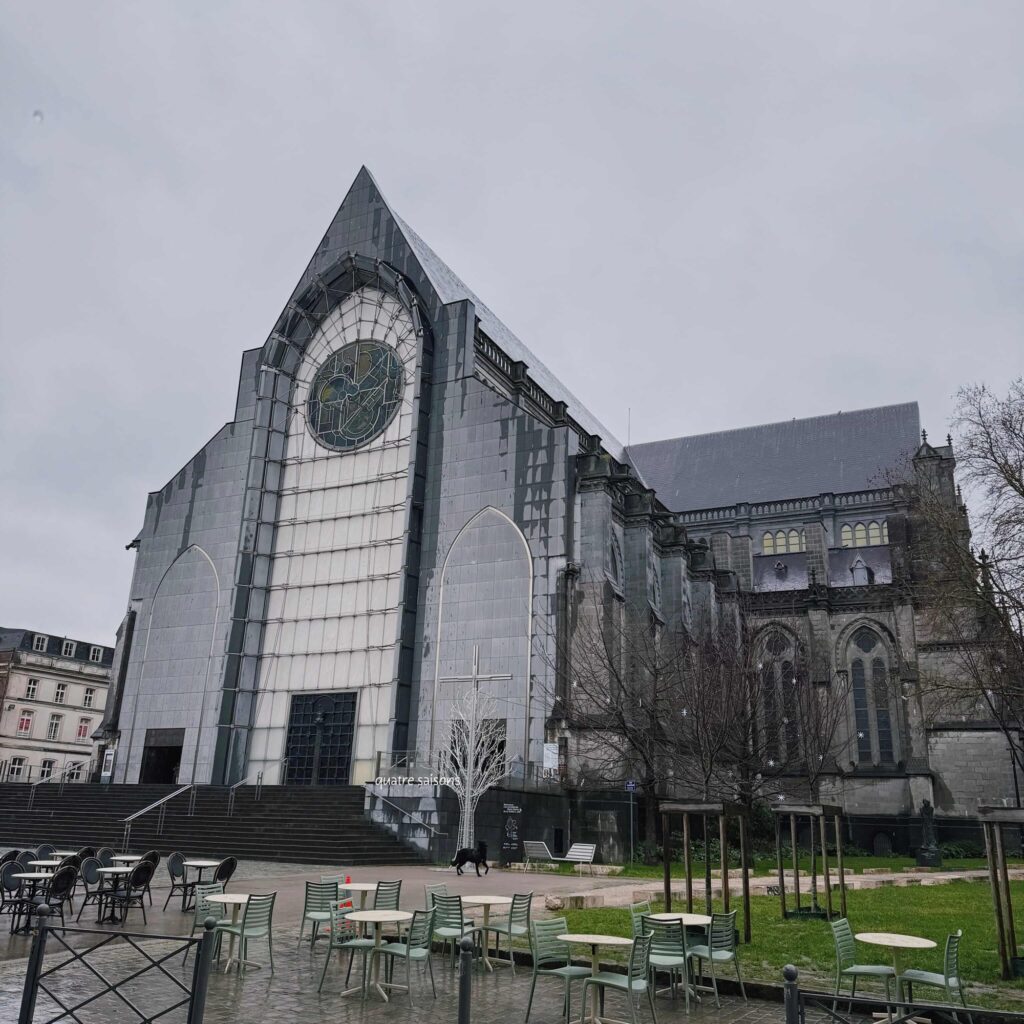 フランスの街リールにあるノートル・ダム・ド・ラ・トレイユ大聖堂