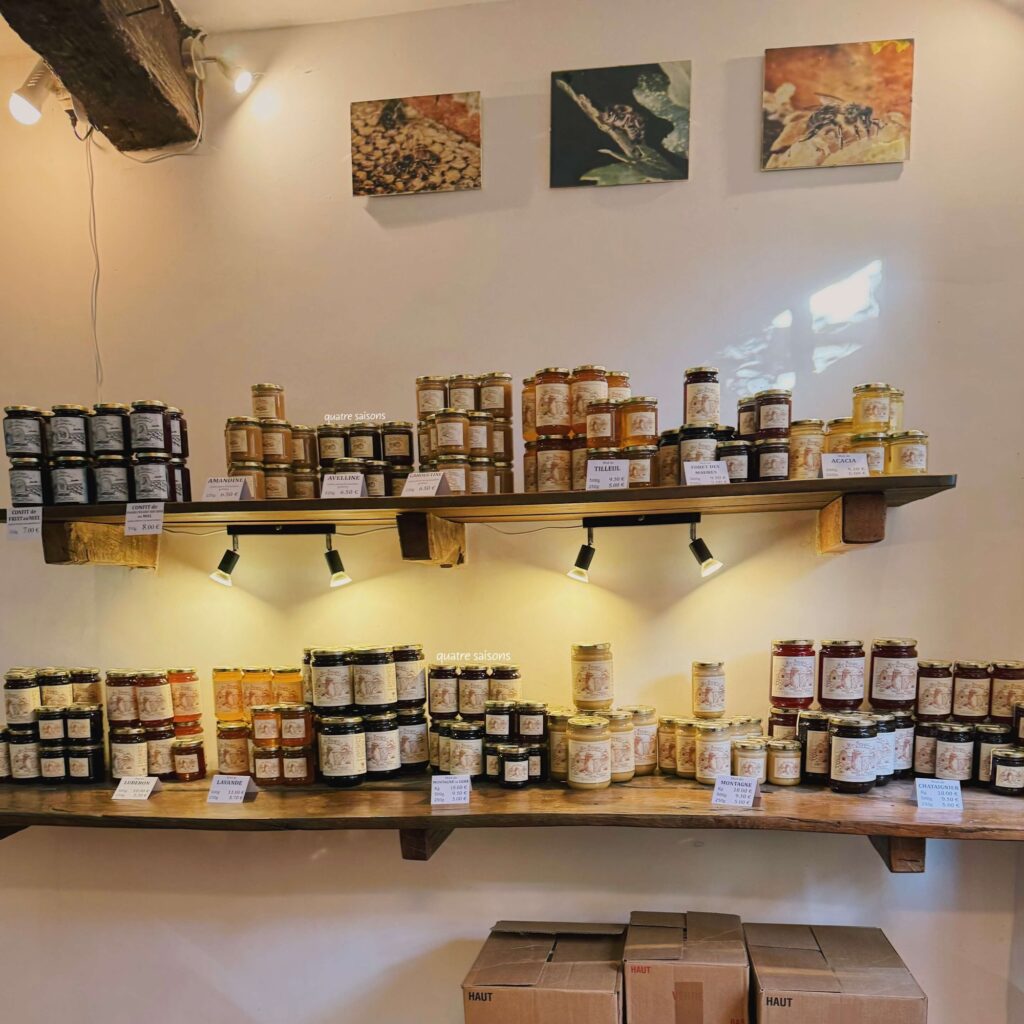 南フランスの小さな村、ヴィヤンスのオススメはちみつのお店、Miellerie de Viens