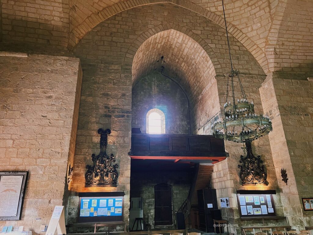 フランス南西部、サン・ジャン・ド・コールにある、サン・ジャン・バティスト教会。