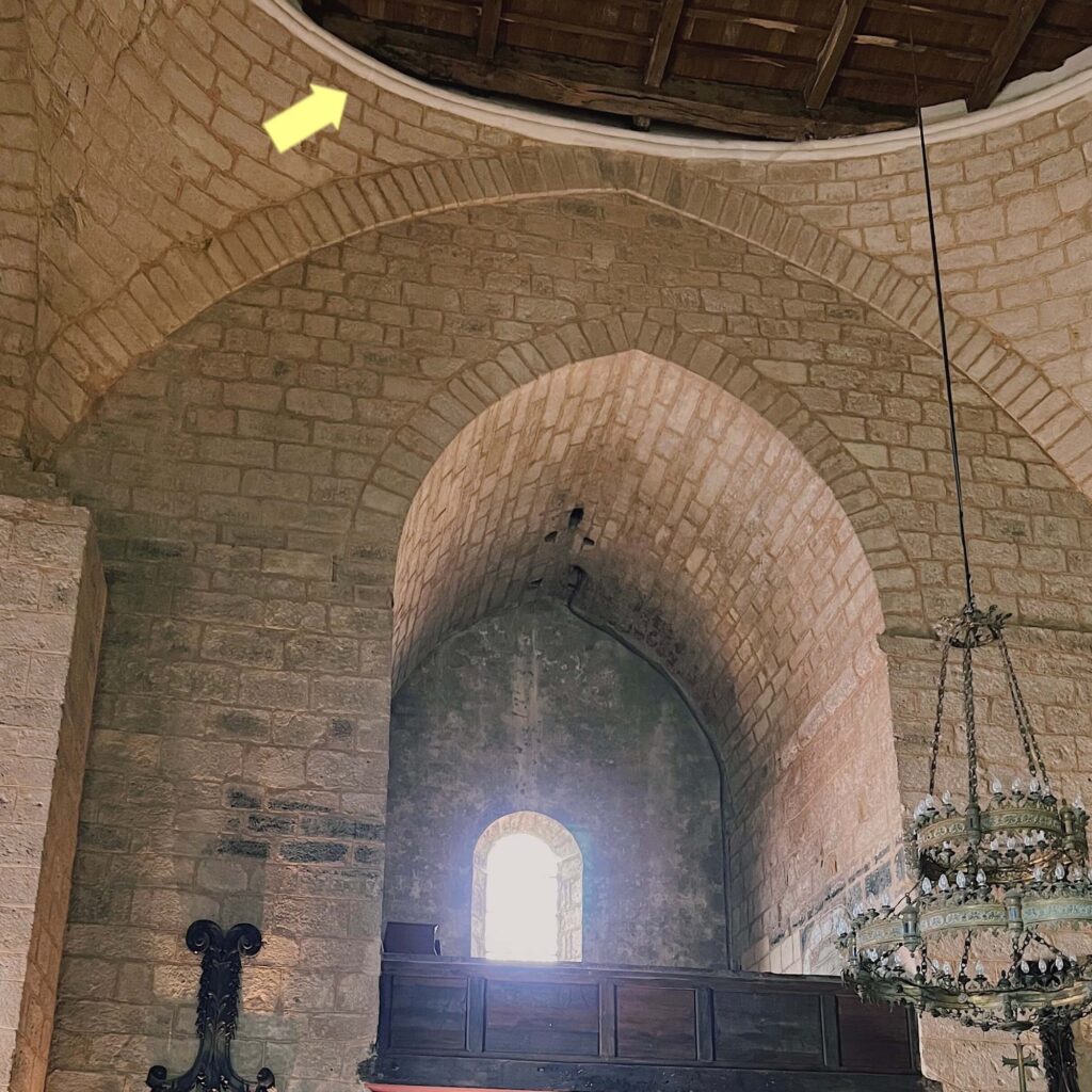 フランス南西部、サン・ジャン・ド・コールにある、サン・ジャン・バティスト教会。