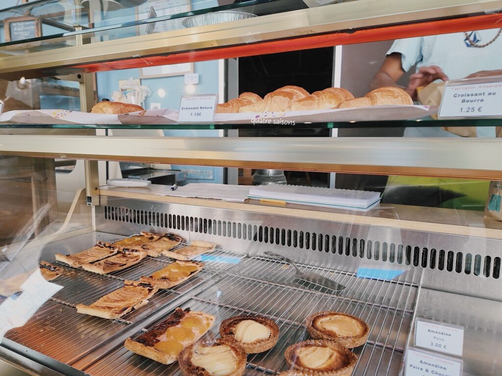 フランス南西部の美しい村、サン・ロベールのパン屋さんLe Fournil de Saint-Robert