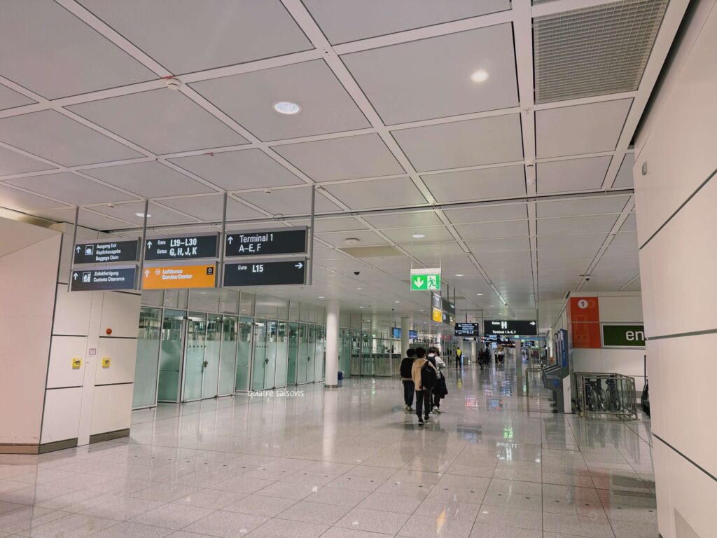 ミュンヘン空港でヨーロッパ線への乗り継ぎ、2026年3月