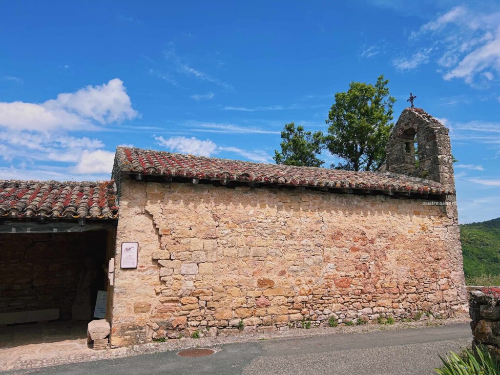 フランス南西部の美しい村、ピュイセルシのサン・ロック礼拝堂。